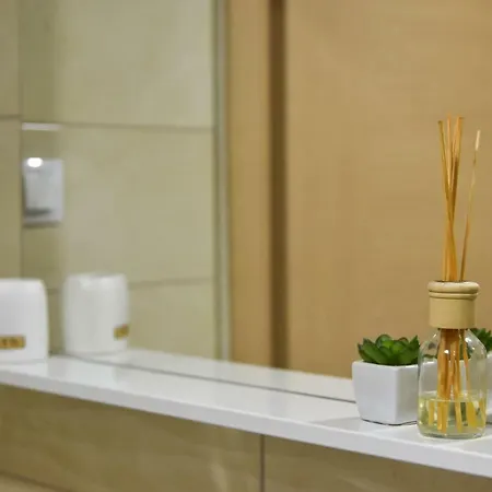 Lux Flatiron * Skopje