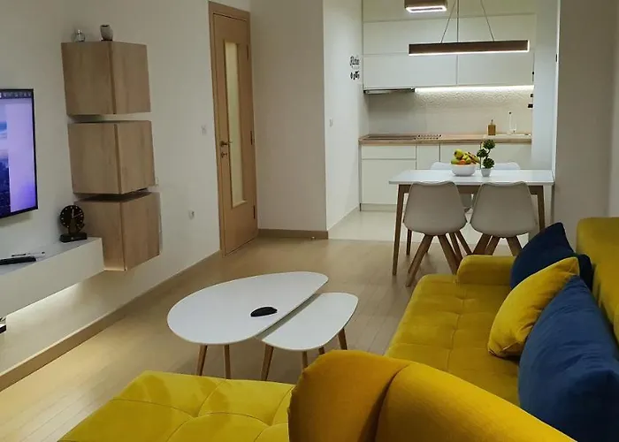 Lux Flatiron * Skopje