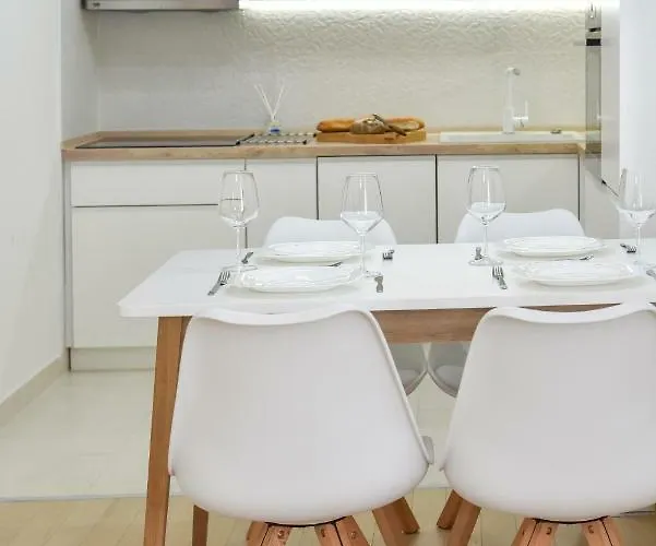 Lux Flatiron * Skopje